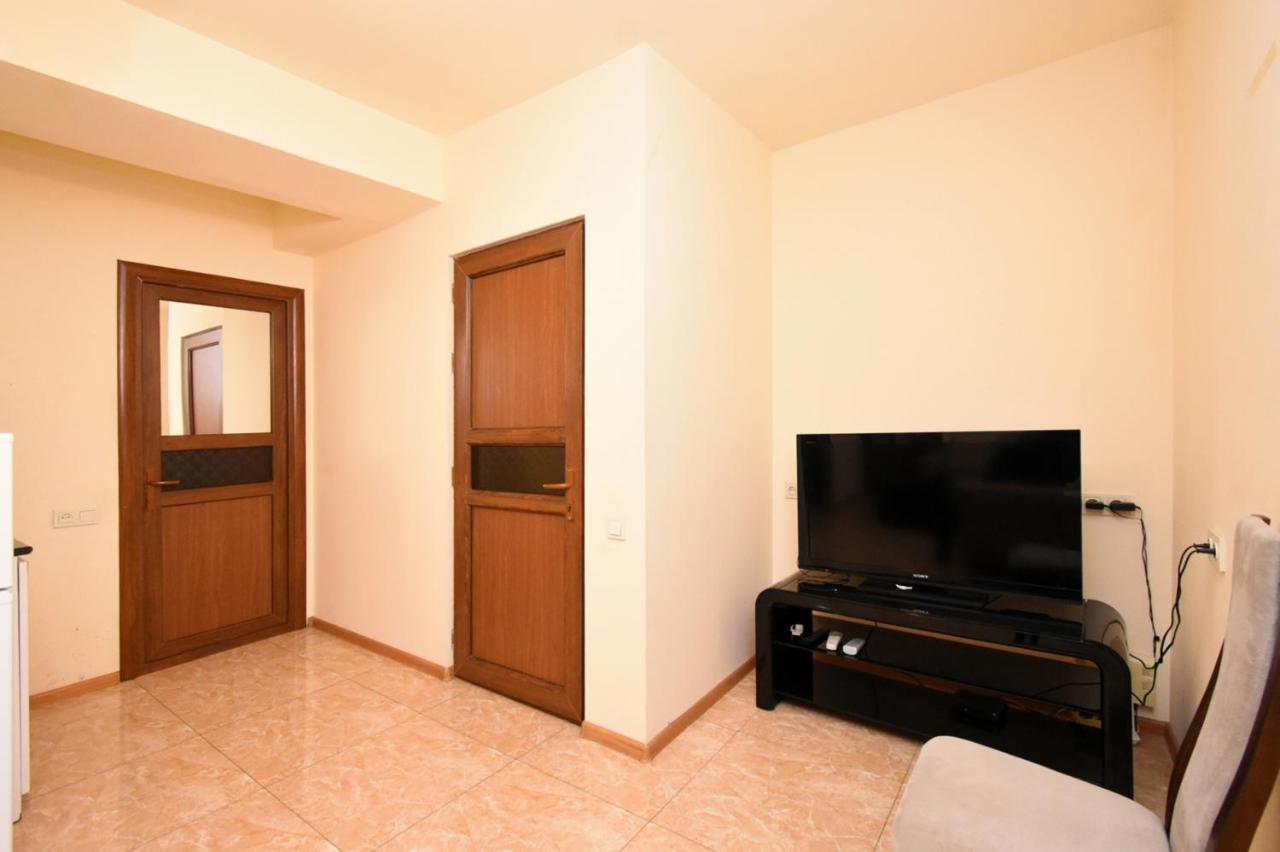 A&X Hostel&tours Erivan Exterior foto
