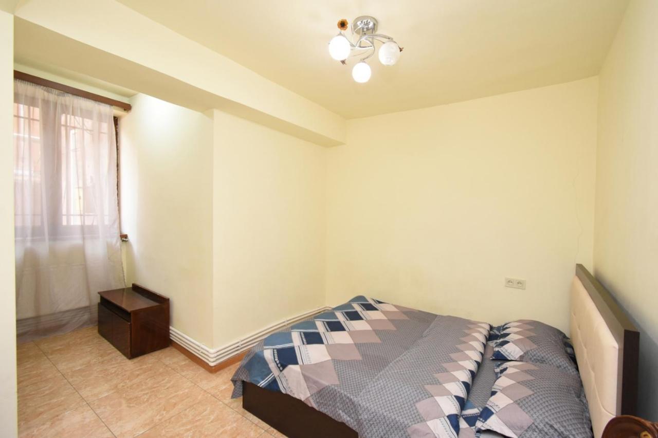 A&X Hostel&tours Erivan Exterior foto