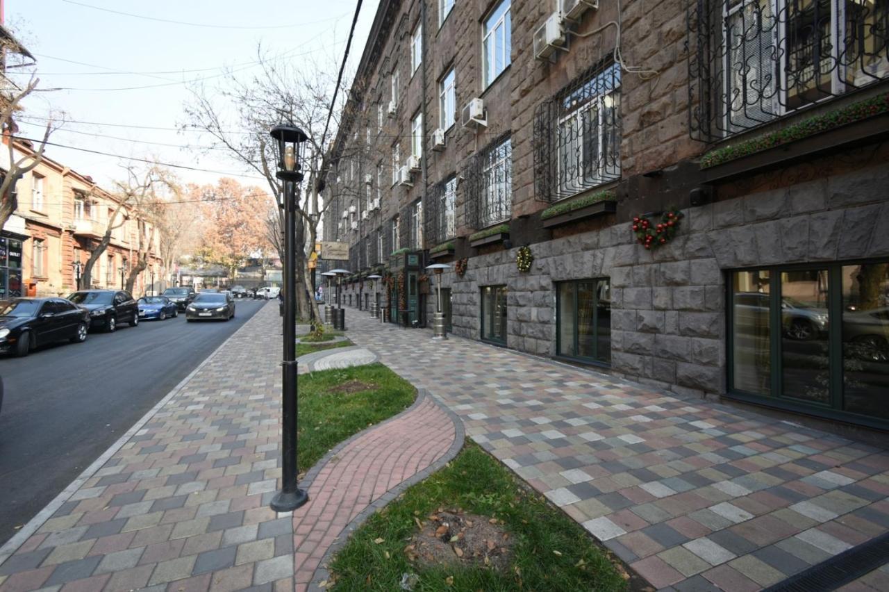A&X Hostel&tours Erivan Exterior foto