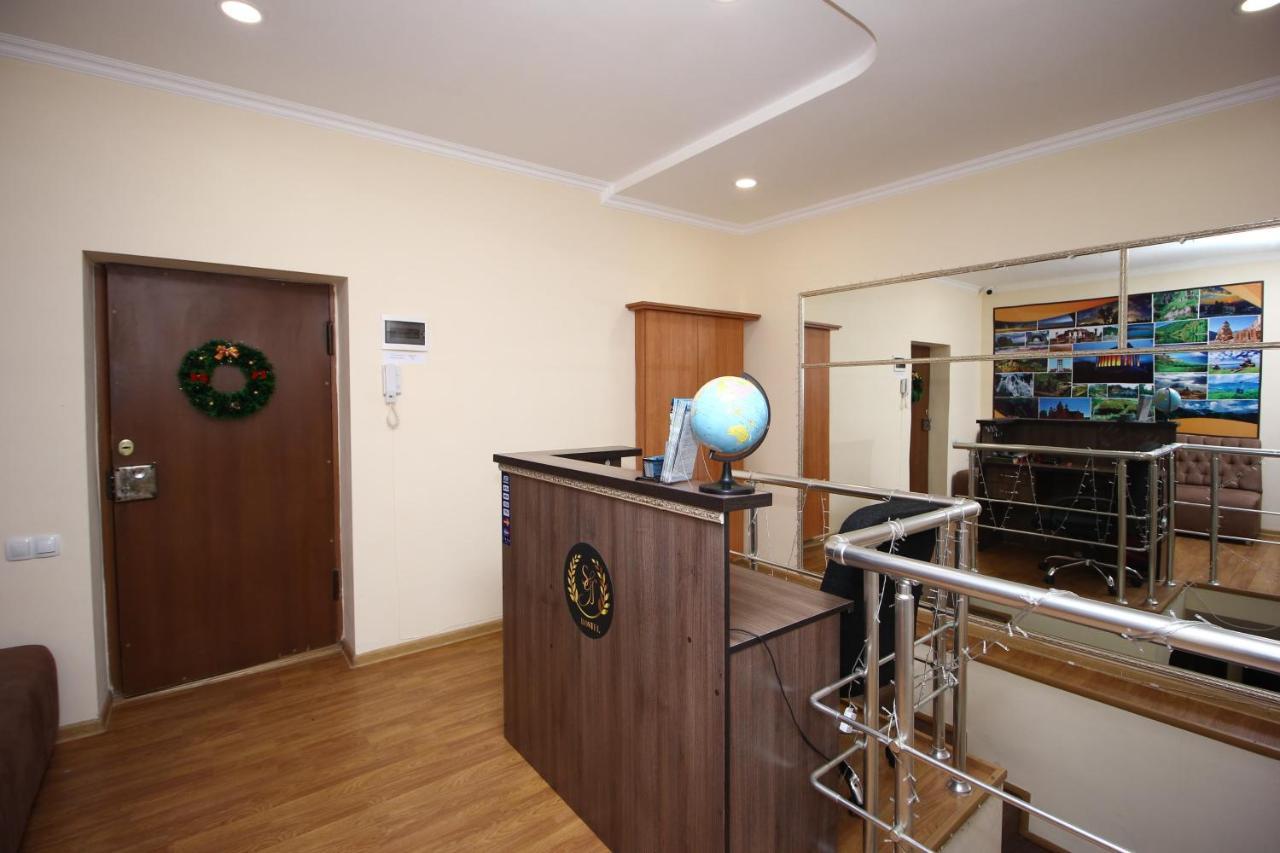 A&X Hostel&tours Erivan Exterior foto