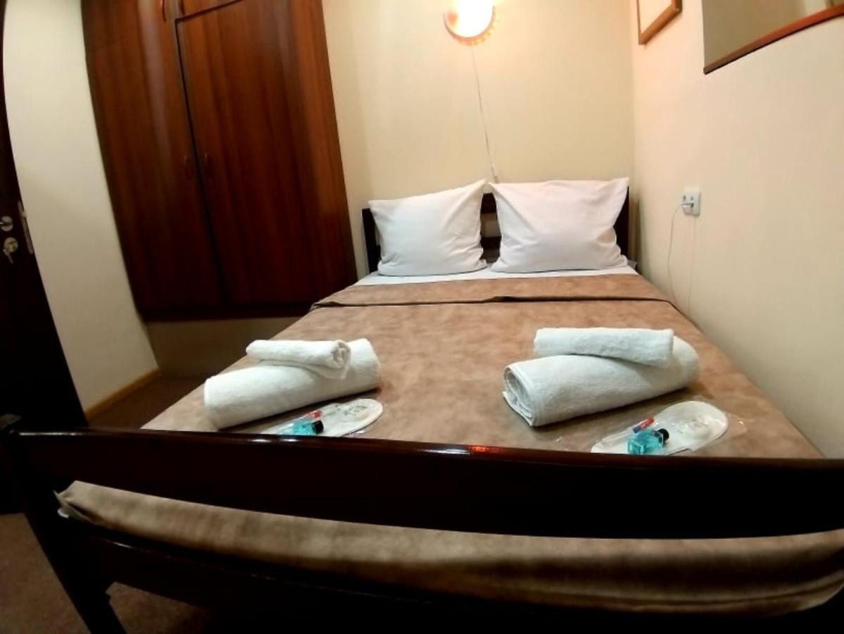 A&X Hostel&tours Erivan Exterior foto