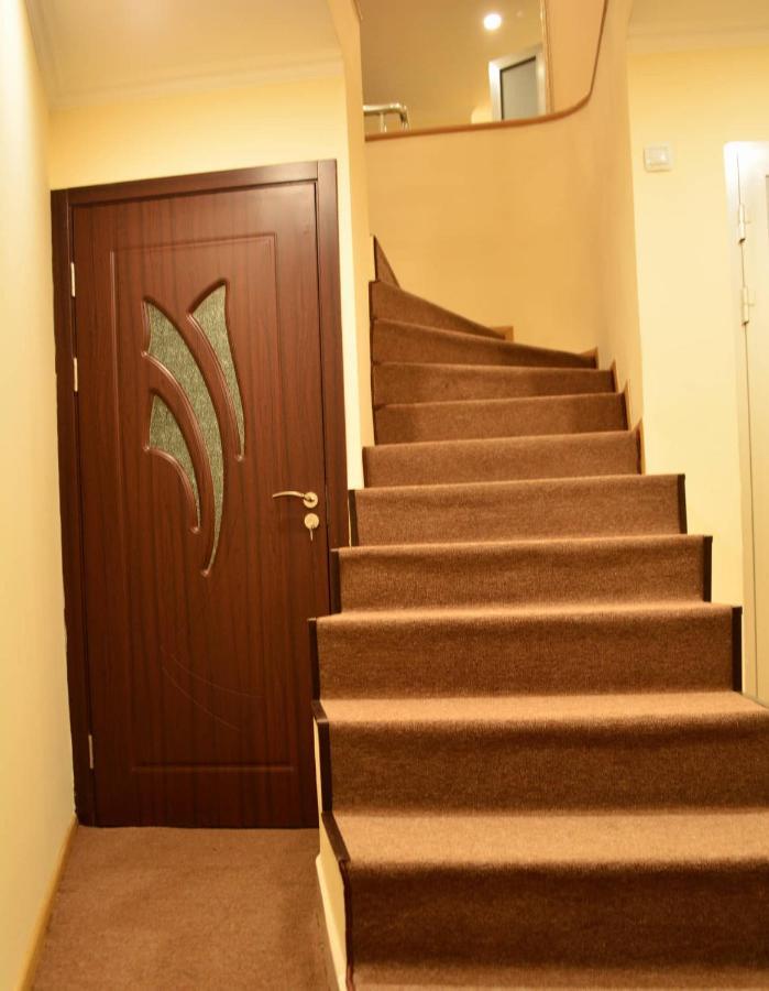 A&X Hostel&tours Erivan Exterior foto
